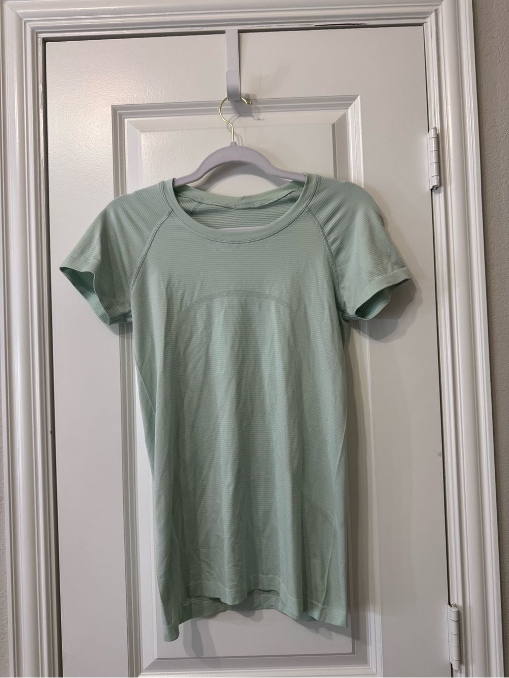 lululemon athletica Mint Green Swiftly Tech Short Sleeve Tee